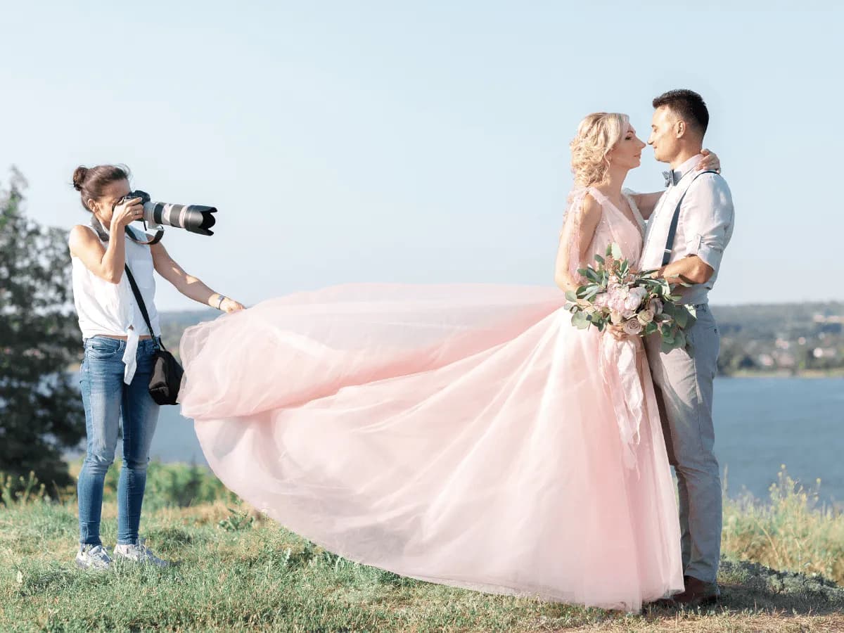 Jakiego fotografa polecacie na wesele, aby uniknąć rozczarowania? Jakiego fotografa polecacie na wesele, aby uniknąć rozczarowania?